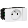 Prise pour goulotte clippage direct programme Mosaic 2P+T 2 modules blanc