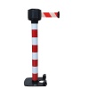 Poteau de guidage rouge usage intérieurextérieur sangle rougeblanc 10m x 50mm base lourde à roulettes